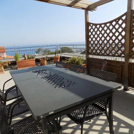 Attico Vista Mare Apartament San Remo