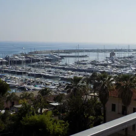 Attico Vista Mare Apartament San Remo